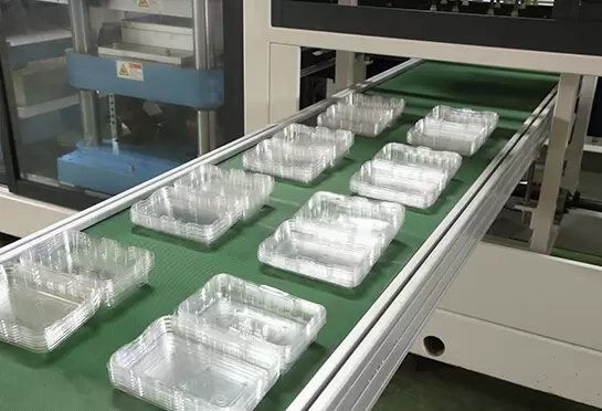 يضمن انخفاض مركز الثقل وارتفاع المنتجات النهائية بالإضافة إلى التشغيل الثابت التشغيل السهل والمشاهدة السهلة.