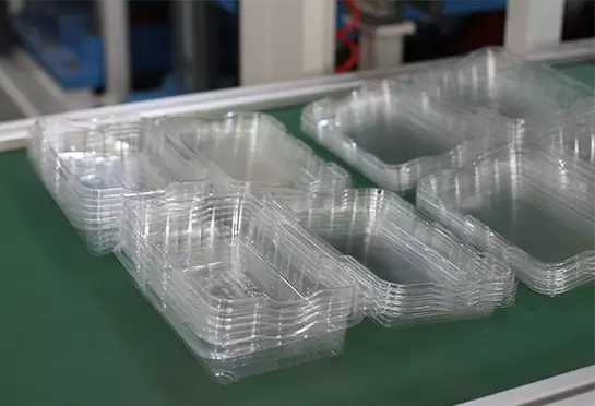 يضمن انخفاض مركز الثقل وارتفاع المنتجات النهائية بالإضافة إلى التشغيل الثابت التشغيل السهل والمشاهدة السهلة.